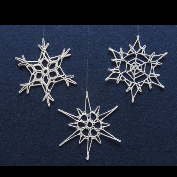 Set 12 hand crocheted white snowflakes Christmas ornaments decor Crochet - Picture 5 of 6